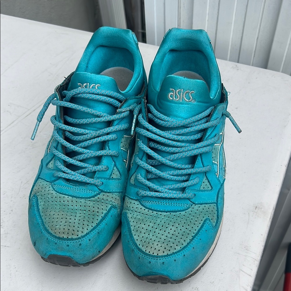 ASICS Vibrant Teal Athletic Shoes